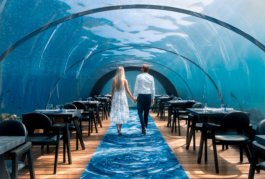 9 Most Amazing Underwater Restaurants in The World
